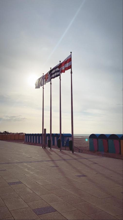 La Suite Malouine Dunkirk Luaran gambar